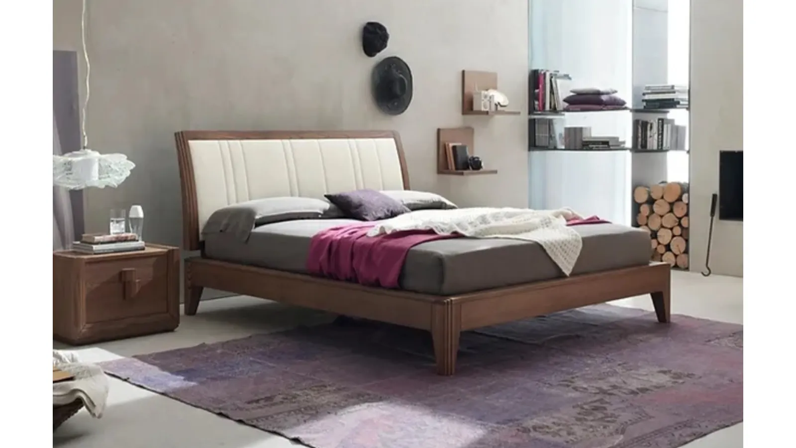 Letto con testiera in legno di Frassino con pannello in tessuto Stilo di Fasolin